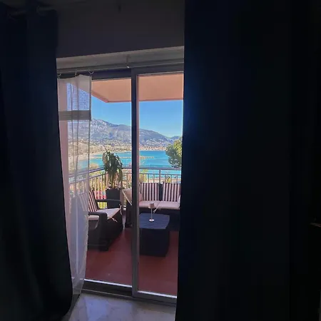 Apartment Fronte Mare Con Terrazza Mcgregor's Seaview