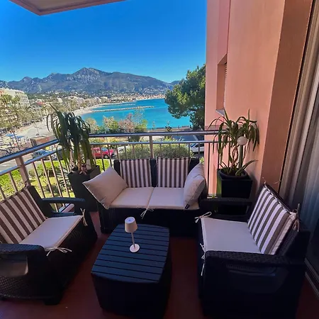 Apartmán Fronte Mare Con Terrazza Mcgregor's Seaview