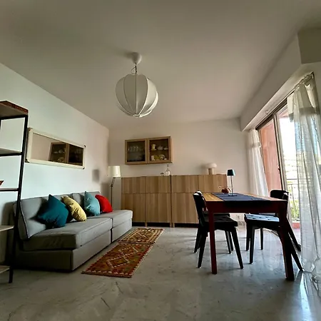 Fronte Mare Con Terrazza Mcgregor's Seaview * Rocabruna