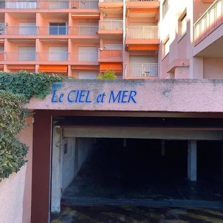 Апартаменты Fronte Mare Con Terrazza Mcgregor's Seaview
